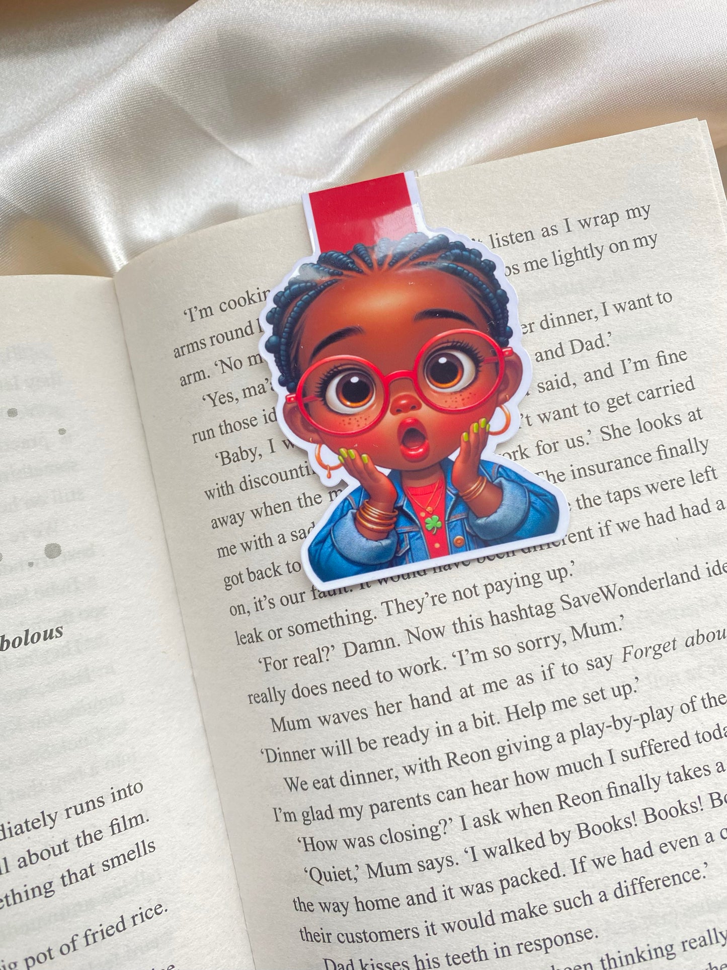 Wow Girls Magnetic Bookmarks