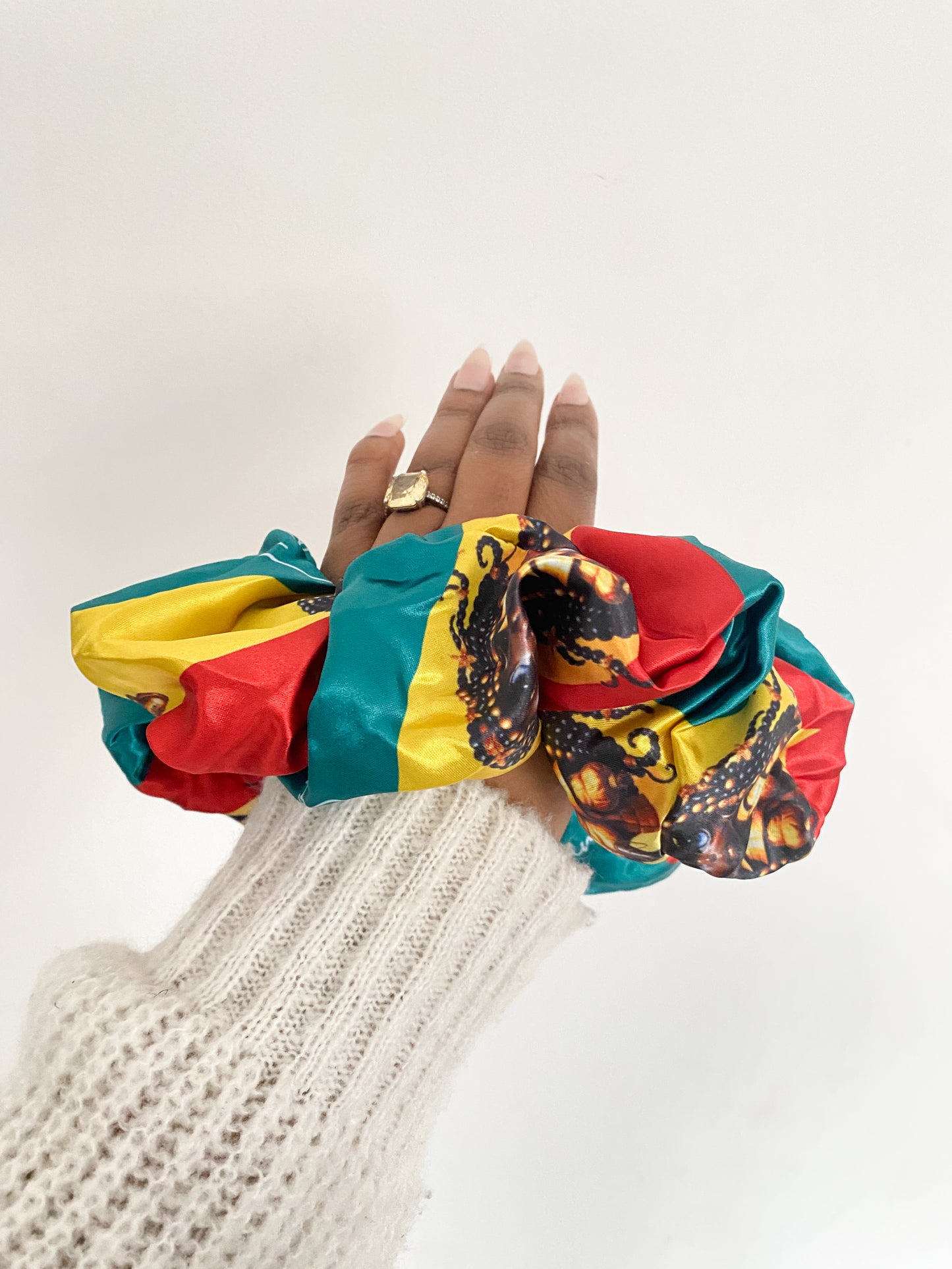 African & Caribbean Satin XL Scrunchies
