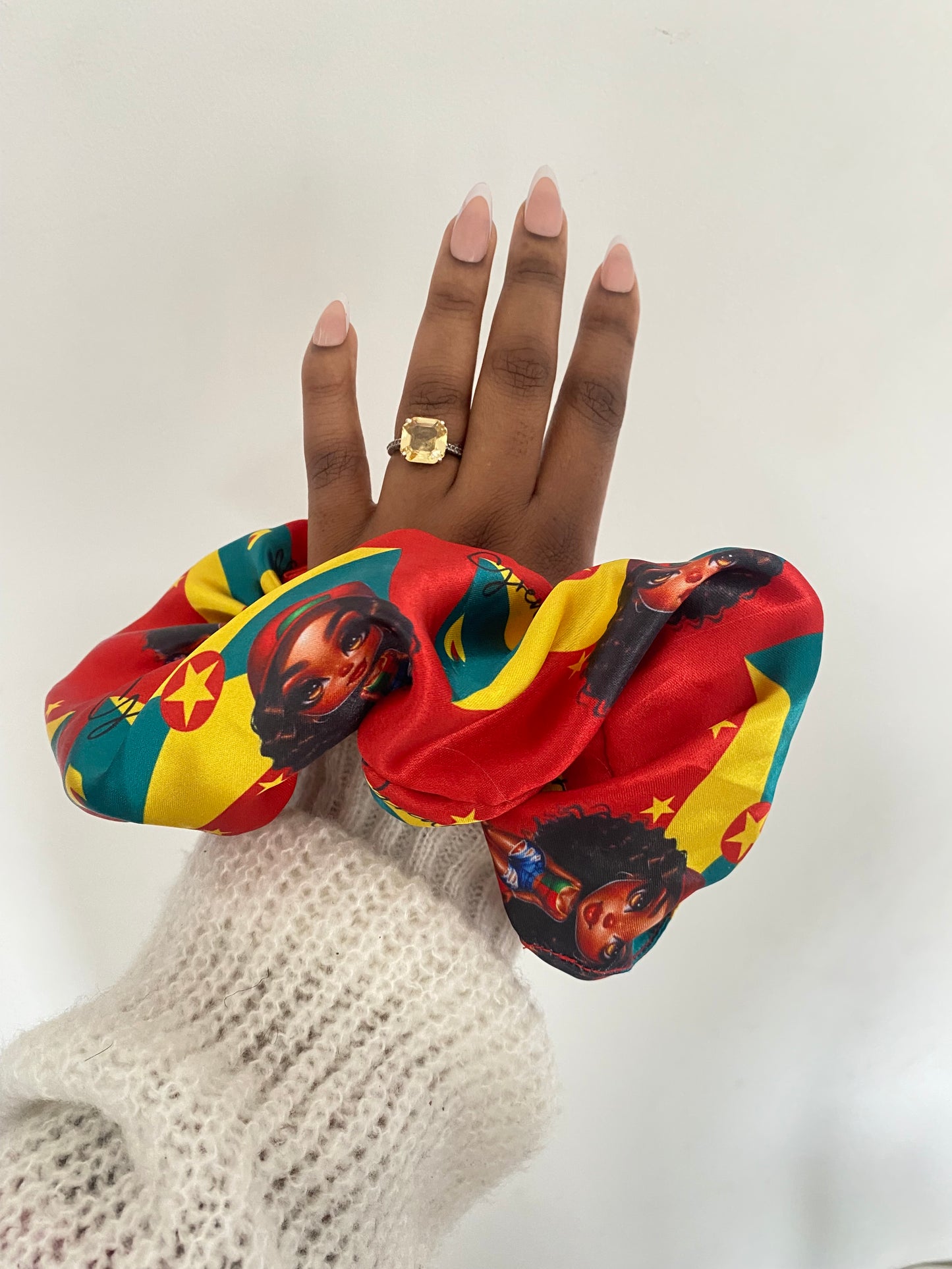 African & Caribbean Satin XL Scrunchies