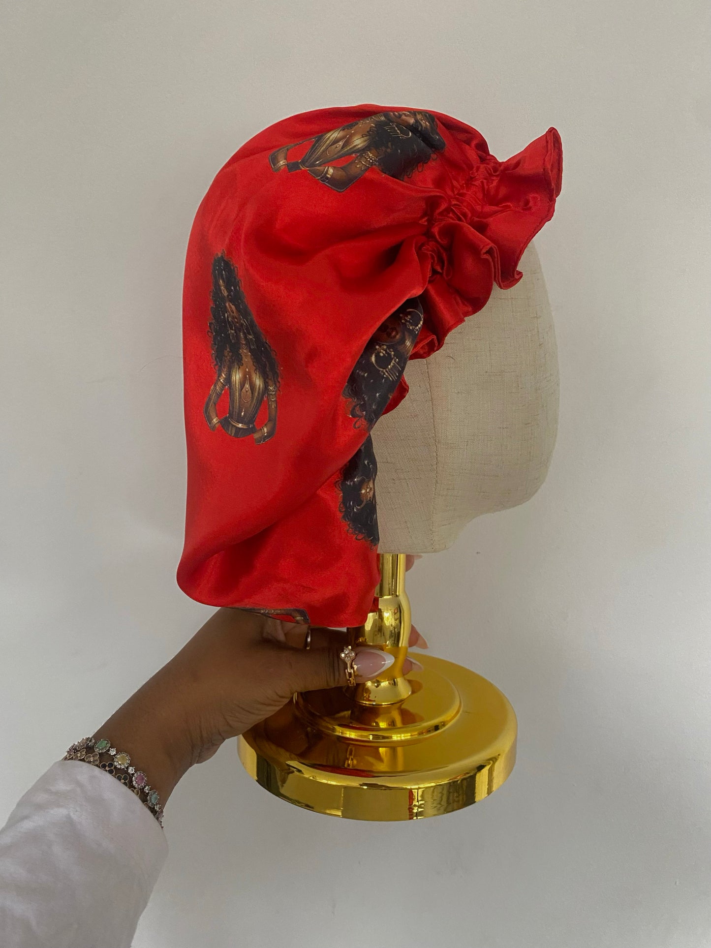 Red Ayanna Bonnet