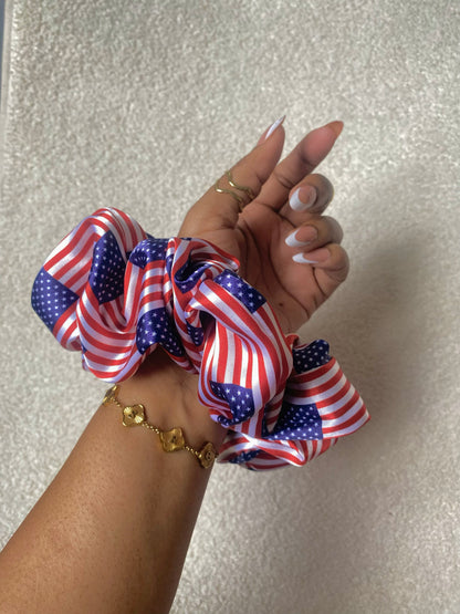 World XL scrunchie