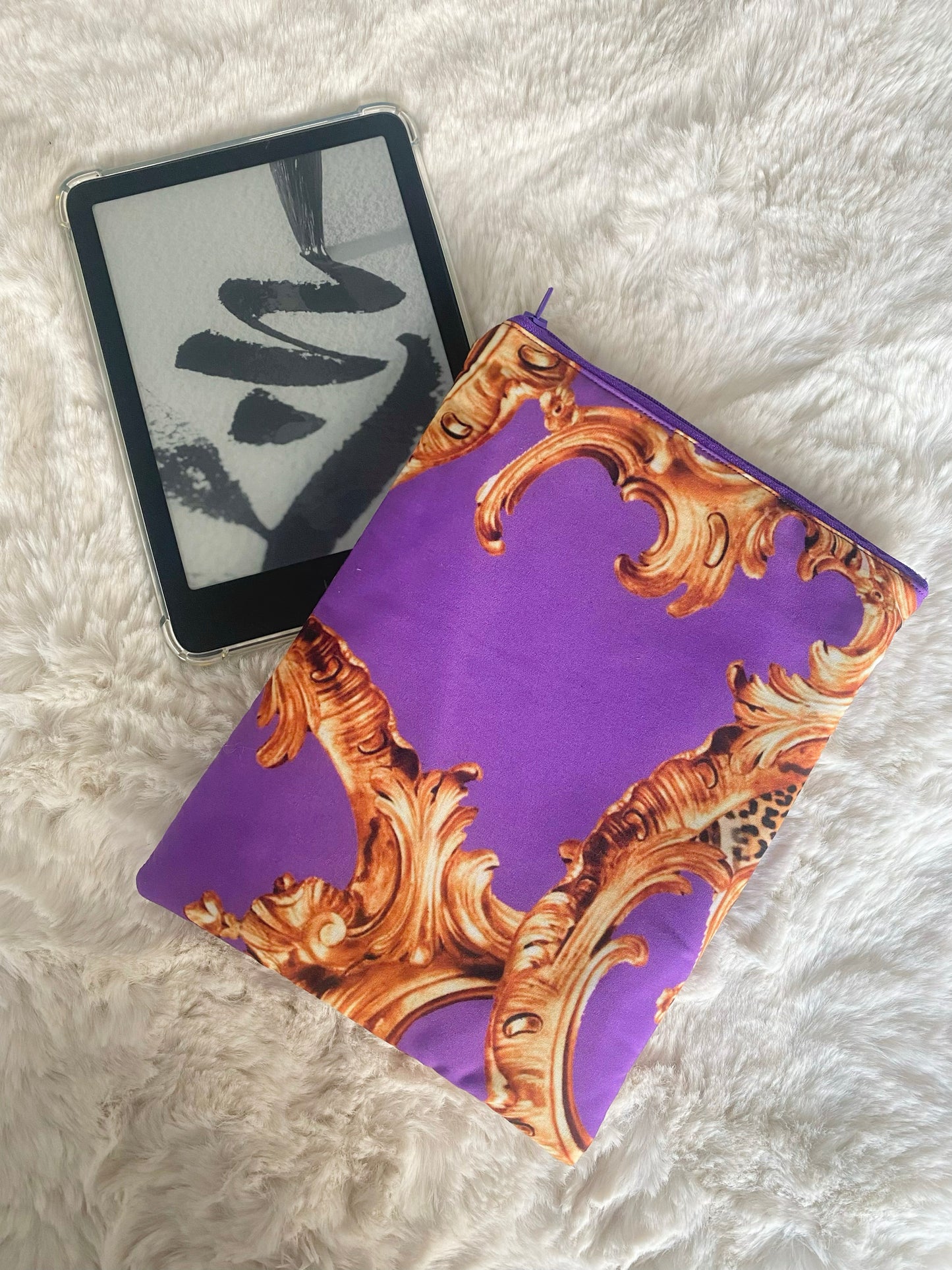 Damask Kindle Sleeves