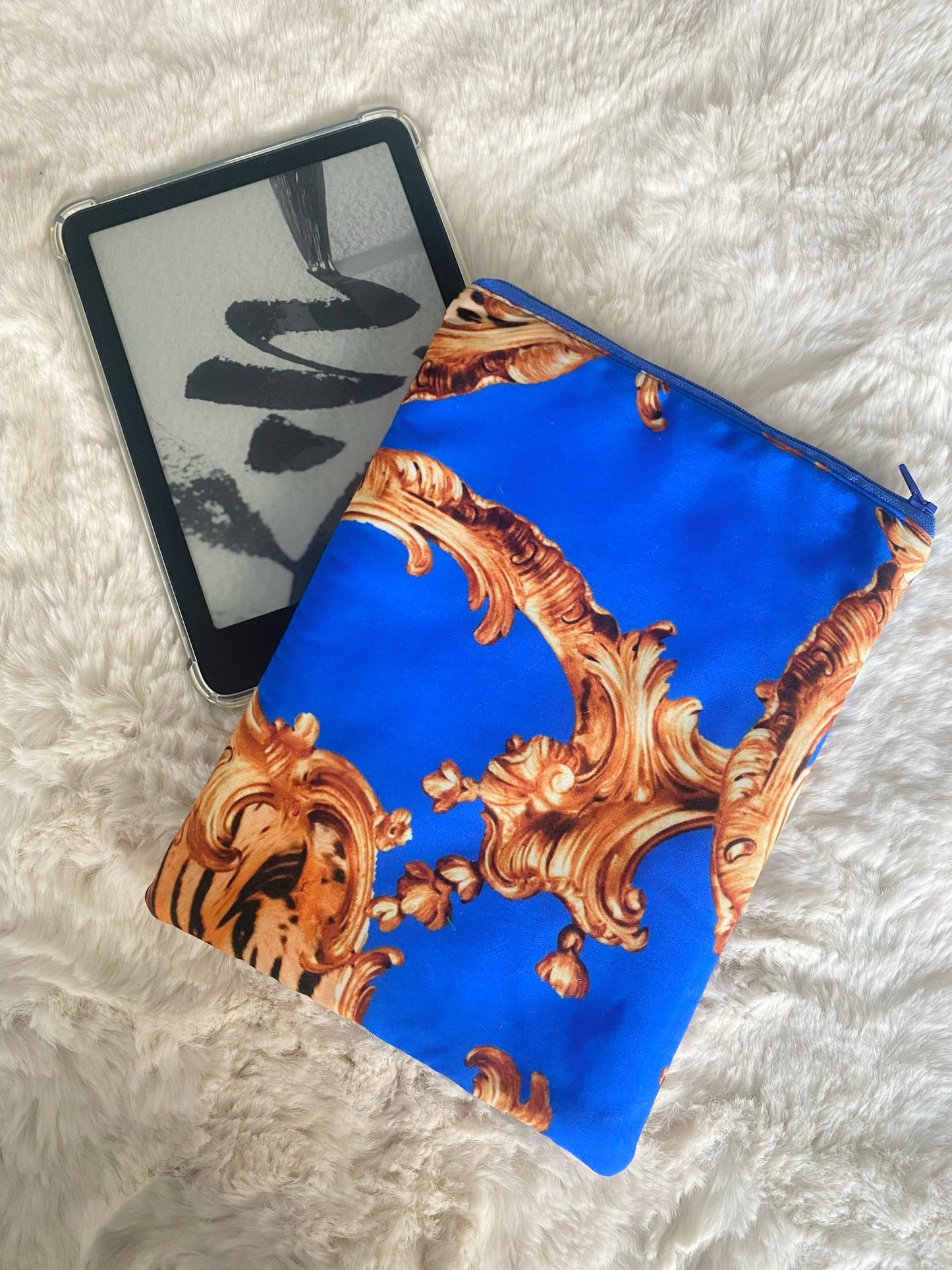 Damask Kindle Sleeves