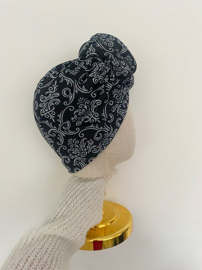 XL Knot Black Damask
