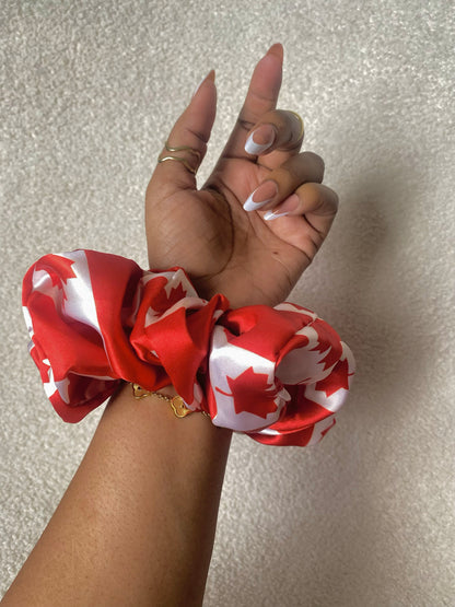 World XL scrunchie