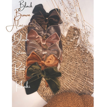 Velvet Sailor Bow Hairclip