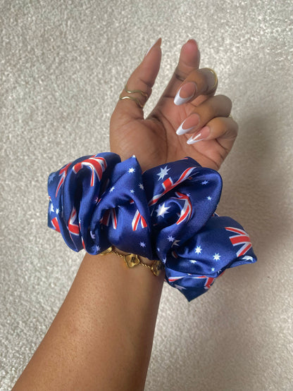 World XL scrunchie