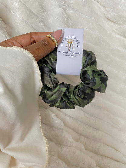 Autumn Damask Regular Satin Scrunchies